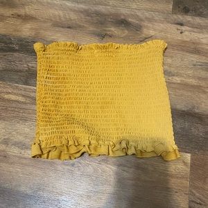 RESELL cute yellow crop top :)